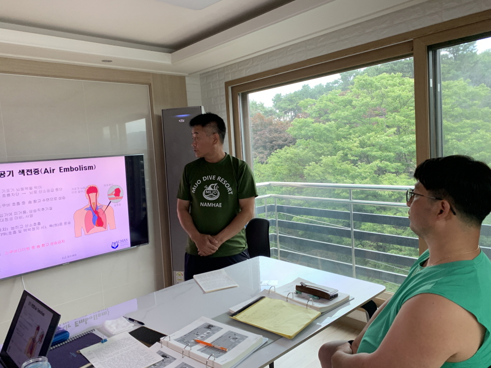 KakaoTalk_20250925_175403155_04.jpg